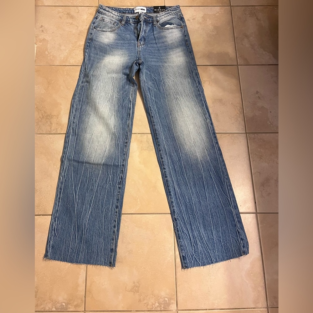 FASHION NOVA Midrise Loose Jean   Size 7